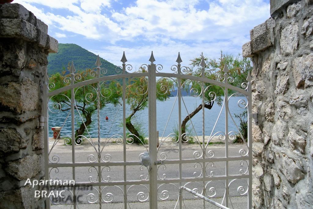 Apartment Waterline Perast Zewnętrze zdjęcie