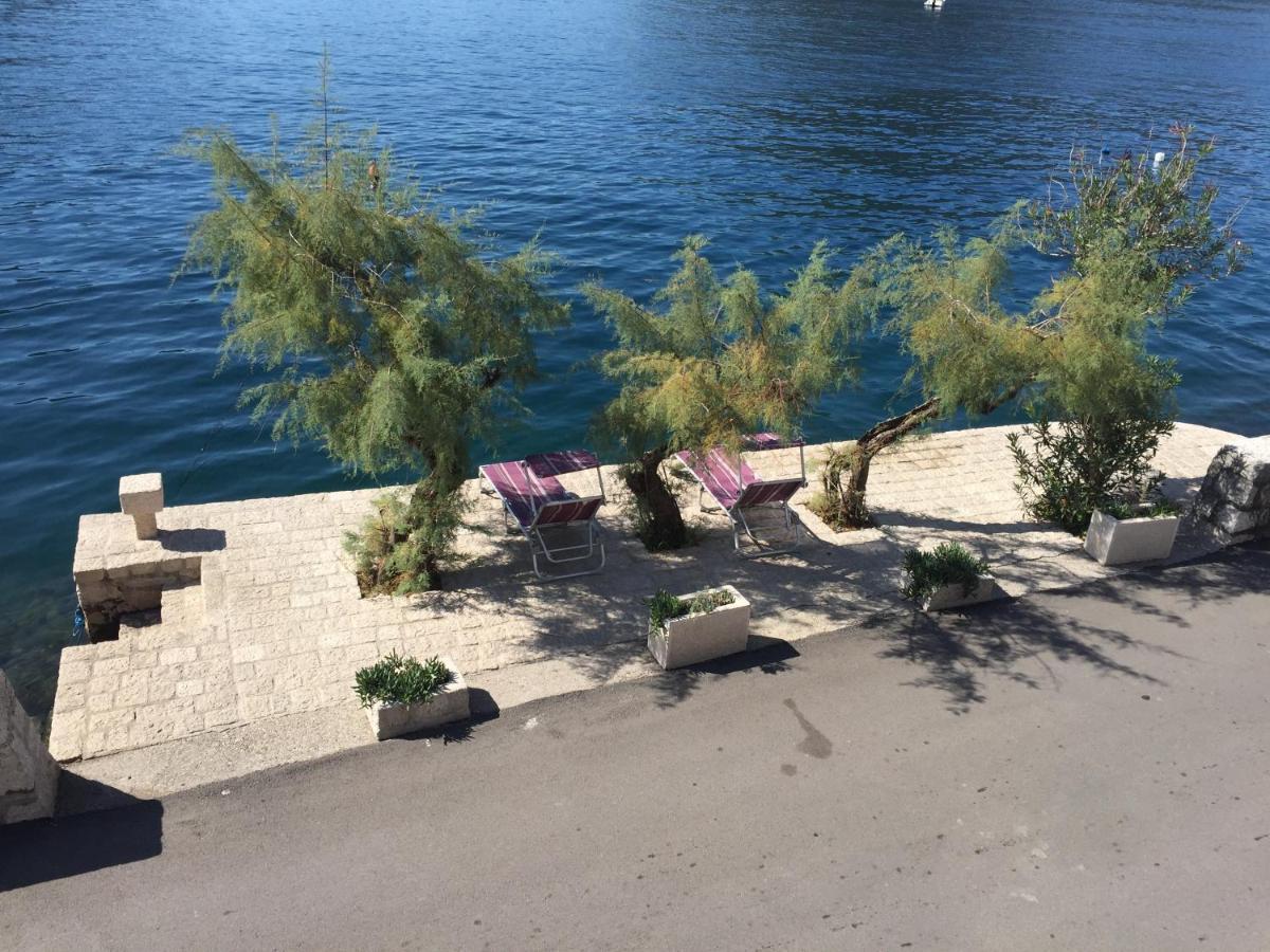 Apartment Waterline Perast Zewnętrze zdjęcie